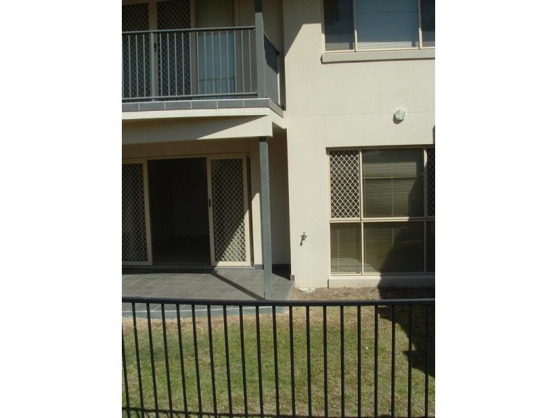 7/1 Ibis Boulevard, Eli Waters QLD 4655
