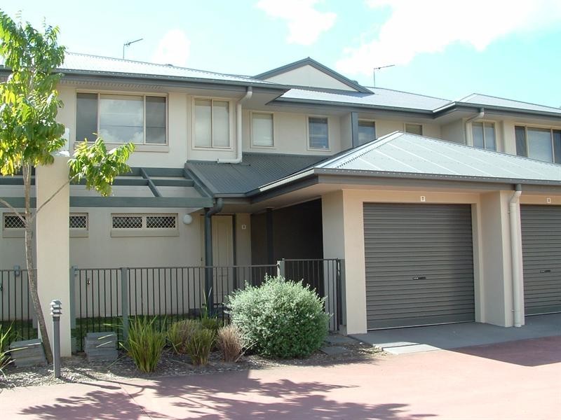 7/1 Ibis Boulevard, Eli Waters QLD 4655