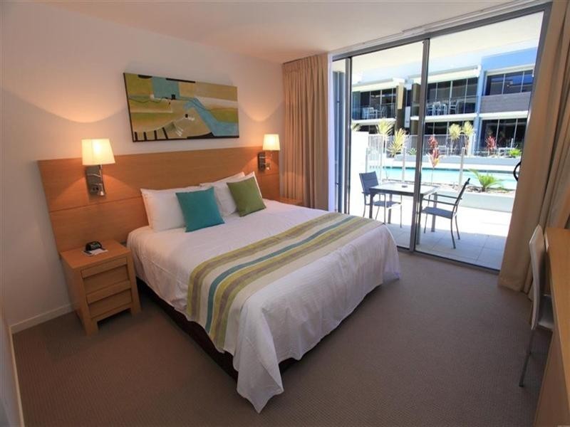 627 ESPLANADE, Urangan QLD 4655