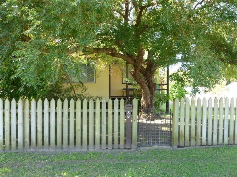 38 SHELL, Urangan QLD 4655