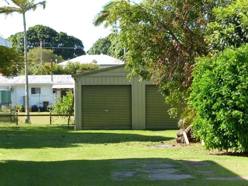 38 SHELL, Urangan QLD 4655