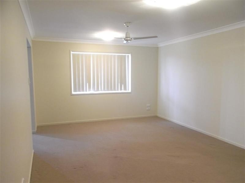 7 Teresa Street, Nikenbah QLD 4655