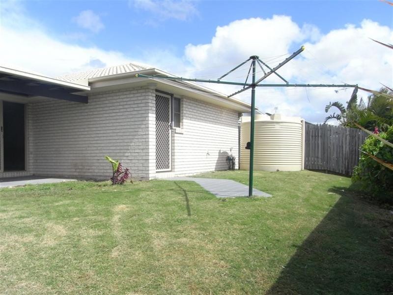 7 Teresa Street, Nikenbah QLD 4655