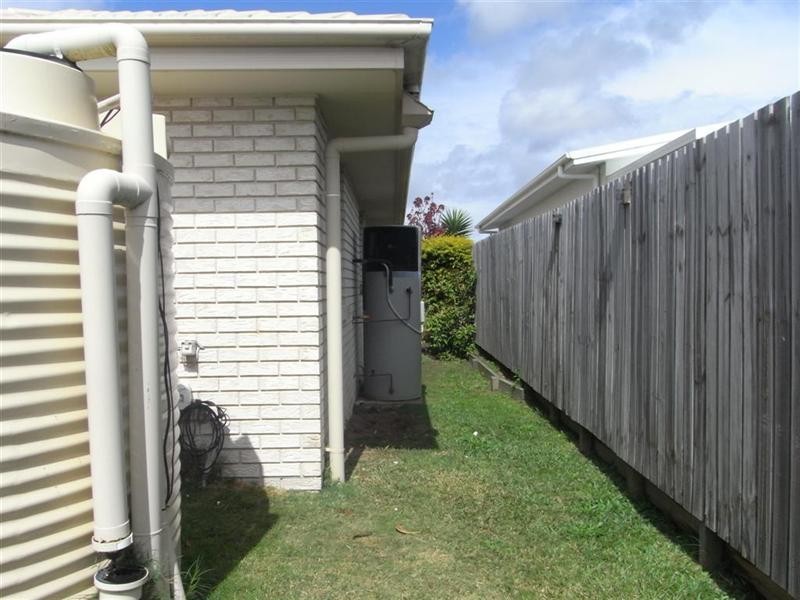 7 Teresa Street, Nikenbah QLD 4655
