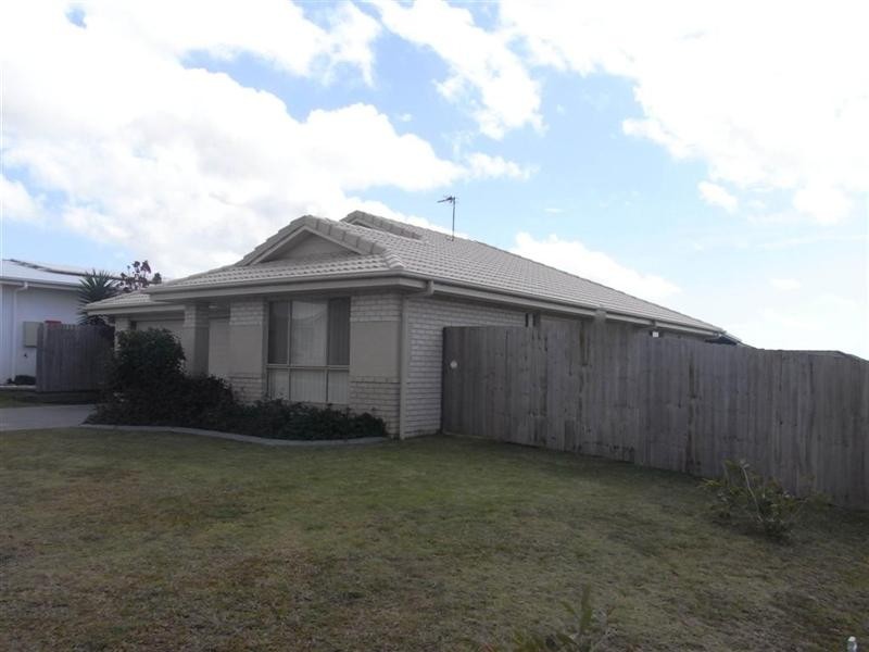 7 Teresa Street, Nikenbah QLD 4655