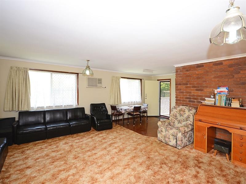 19 Barilba Street, Scarness QLD 4655