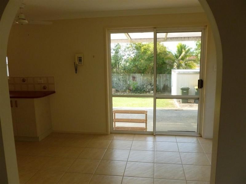 12 WAIGANI, Kawungan QLD 4655