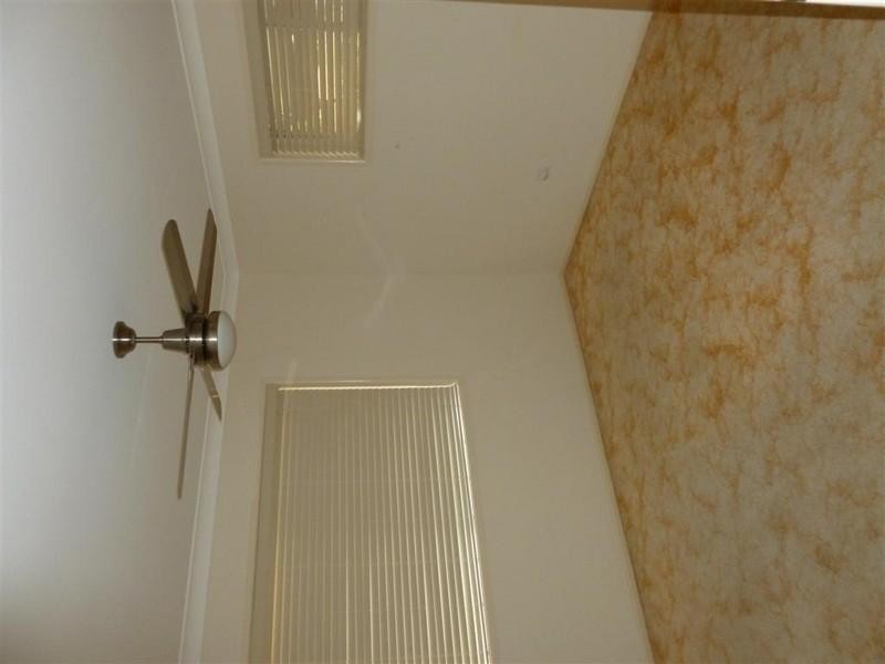 12 WAIGANI, Kawungan QLD 4655