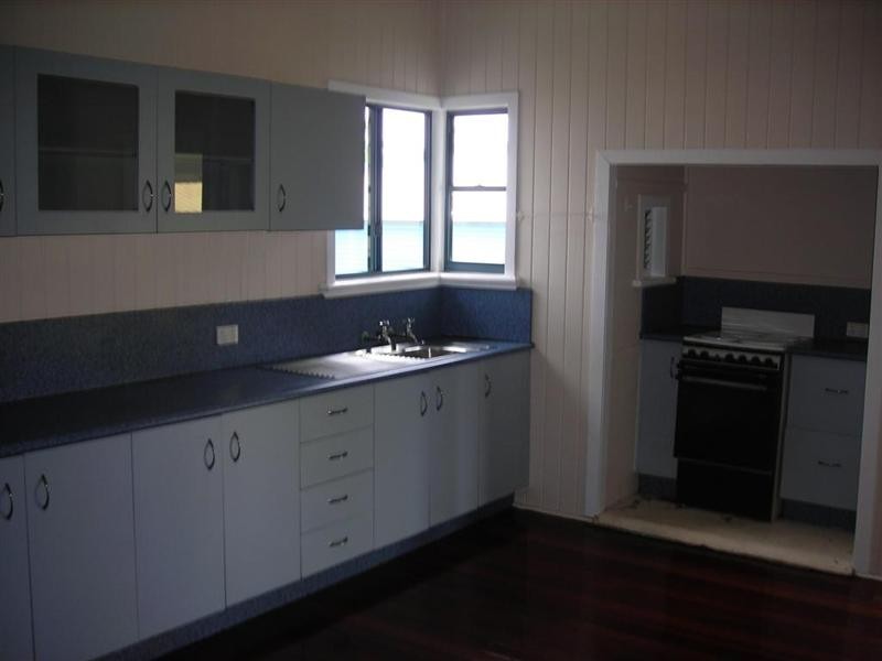 195 Charlton Esplanade, Point Vernon QLD 4655