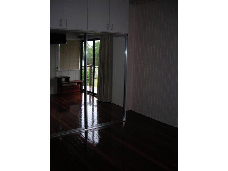 195 Charlton Esplanade, Point Vernon QLD 4655