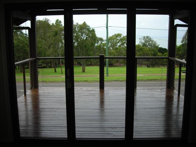 195 Charlton Esplanade, Point Vernon QLD 4655