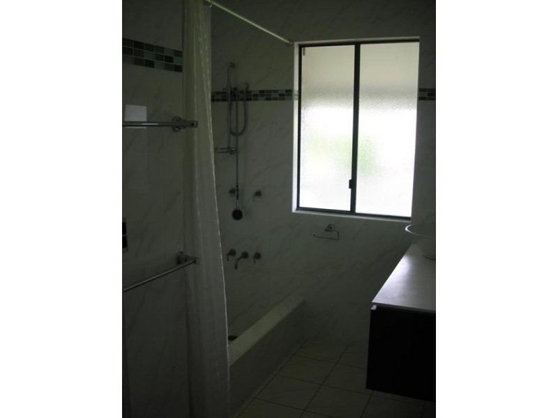 195 Charlton Esplanade, Point Vernon QLD 4655