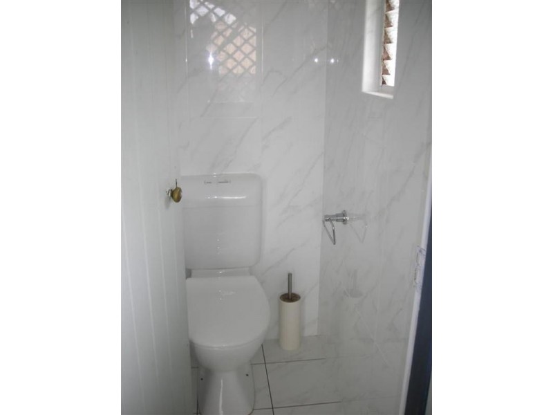 195 Charlton Esplanade, Point Vernon QLD 4655