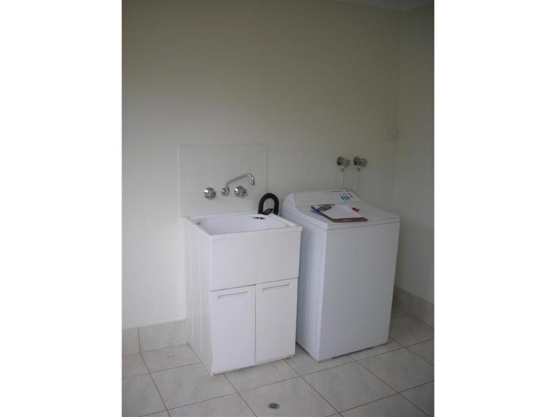 195 Charlton Esplanade, Point Vernon QLD 4655