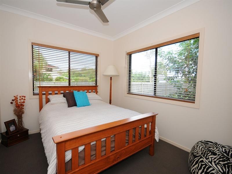 33 Eagle Beach Parade, Dundowran Beach QLD 4655