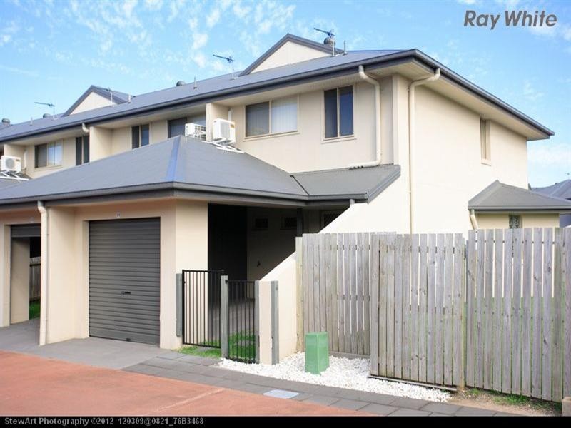 1 Ibis Boulevard, Eli Waters QLD 4655