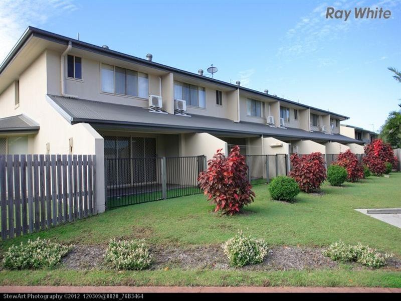 1 Ibis Boulevard, Eli Waters QLD 4655