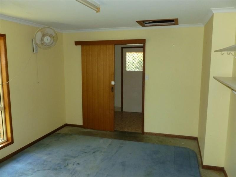 11 matthew, Urangan QLD 4655