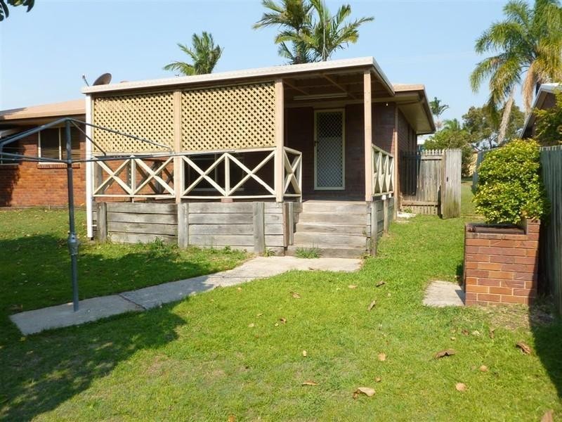11 matthew, Urangan QLD 4655