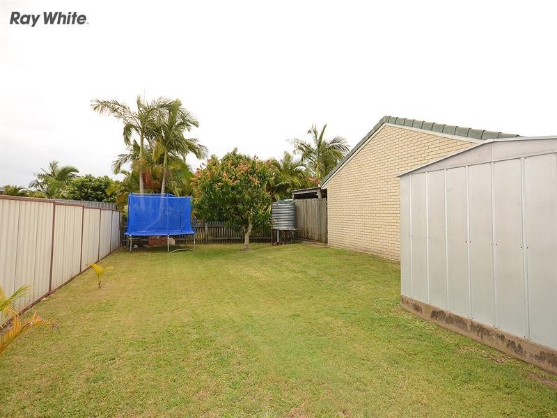 18 Warrego Drive, Point Vernon QLD 4655