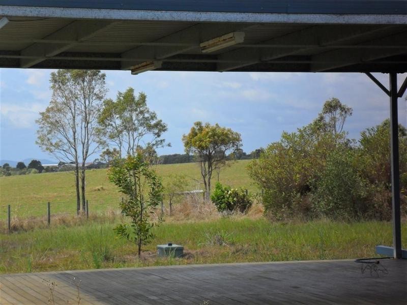 8 Tranquility Court, River Heads QLD 4655