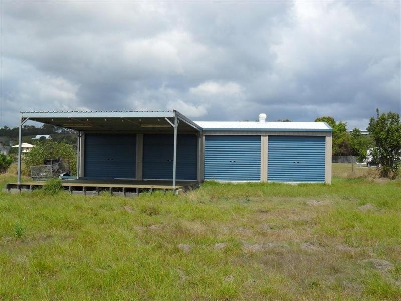 8 Tranquility Court, River Heads QLD 4655
