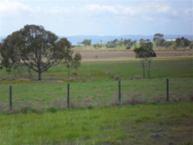 8 Tranquility Court, River Heads QLD 4655