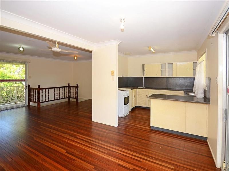 316 Boat Harbour Drive, Hervey Bay QLD 4655