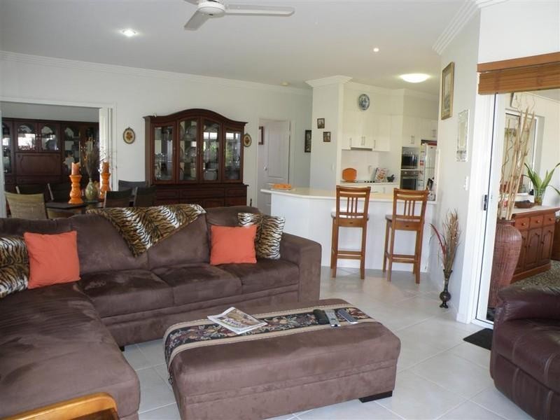 8 Bayley Court, Hervey Bay QLD 4655