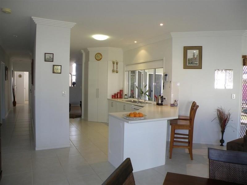 8 Bayley Court, Hervey Bay QLD 4655