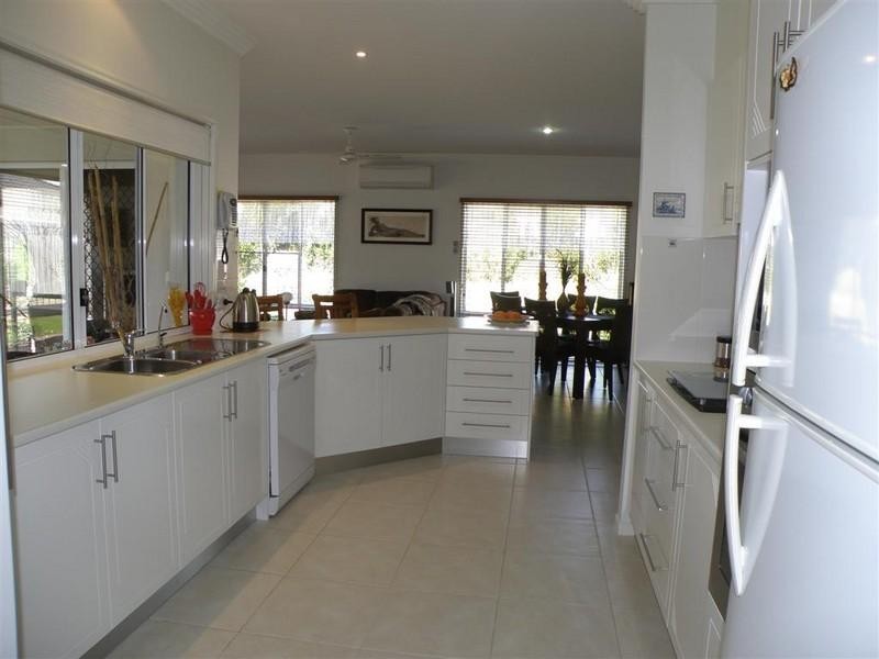 8 Bayley Court, Hervey Bay QLD 4655