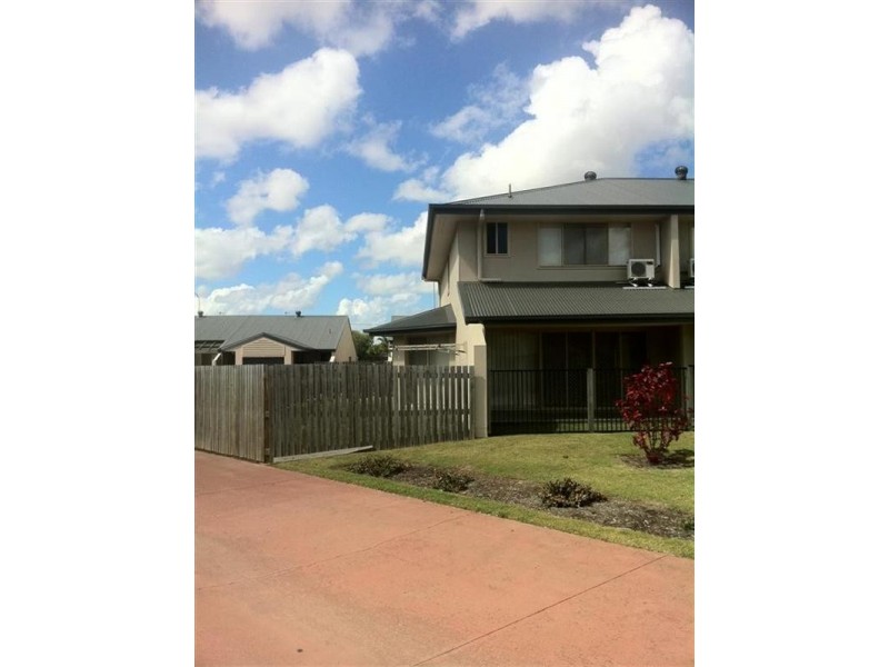 31/1 Ibis Boulevard, Eli Waters QLD 4655