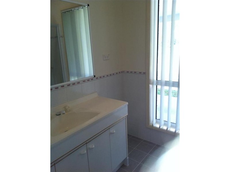 83 Beck Road, Urangan QLD 4655