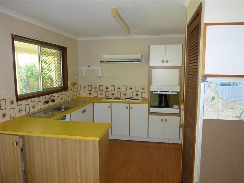 5 GREVILLEA, Kawungan QLD 4655