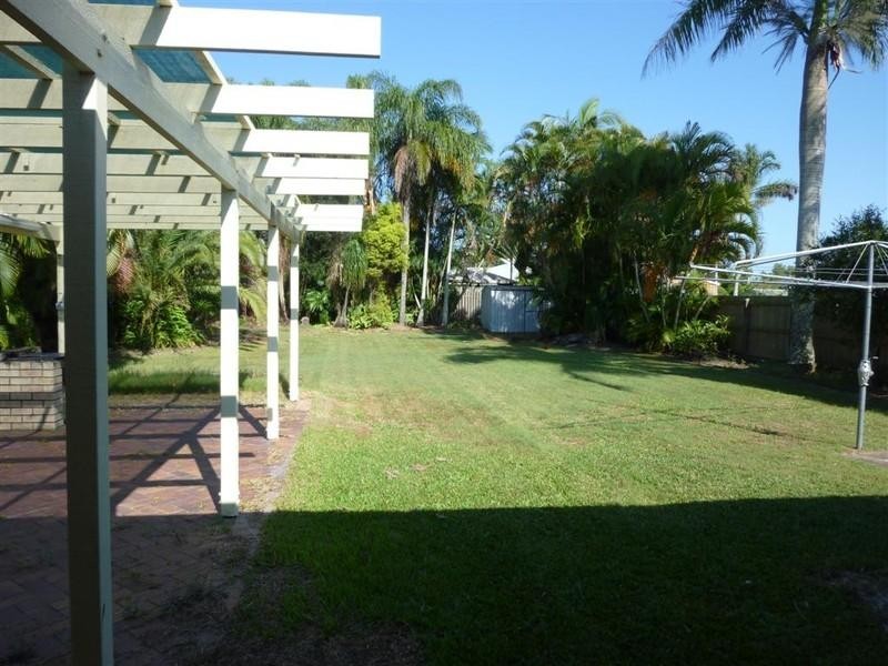 5 GREVILLEA, Kawungan QLD 4655