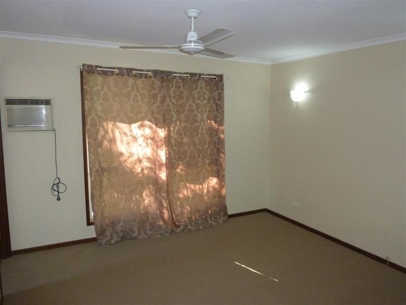 5 GREVILLEA, Kawungan QLD 4655