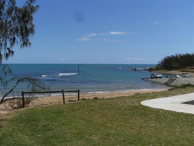 44 Esplanade, Point Vernon QLD 4655