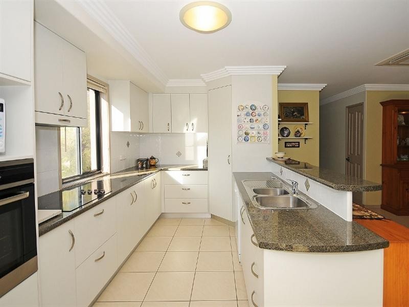 12 Barry Street, Hervey Bay QLD 4655