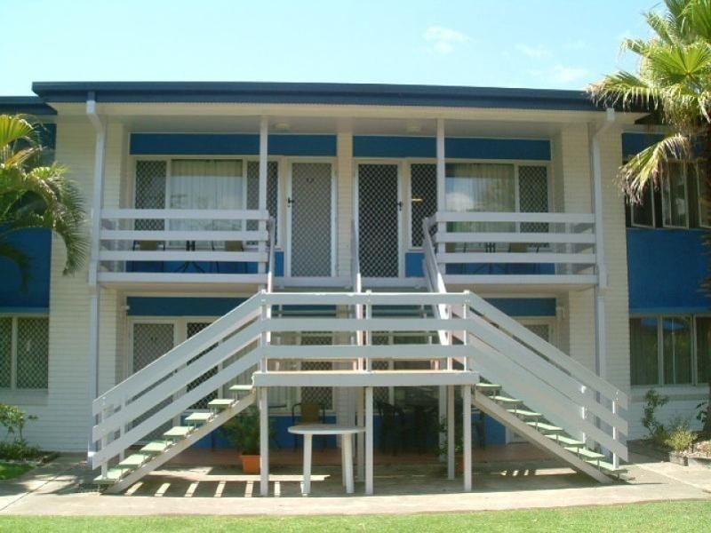 11/477 Esplanade, Torquay QLD 4655