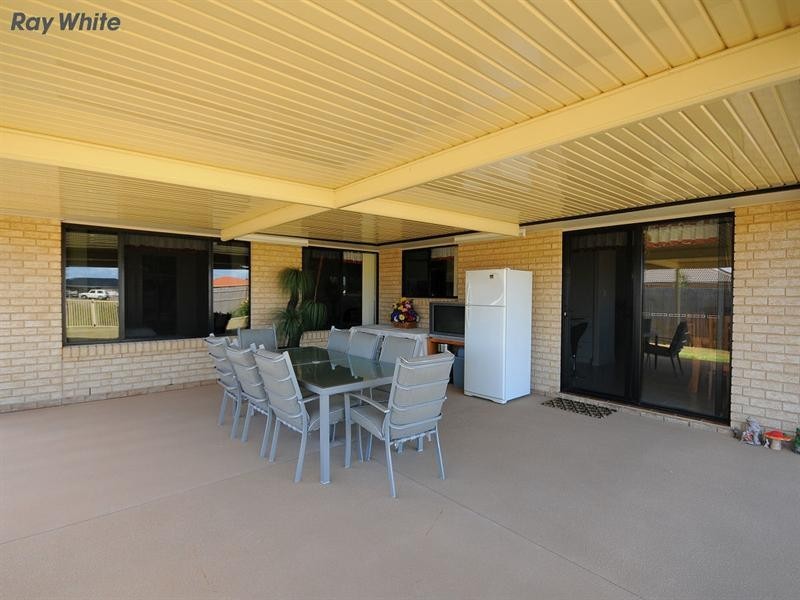 15 Kingston Court, Point Vernon QLD 4655