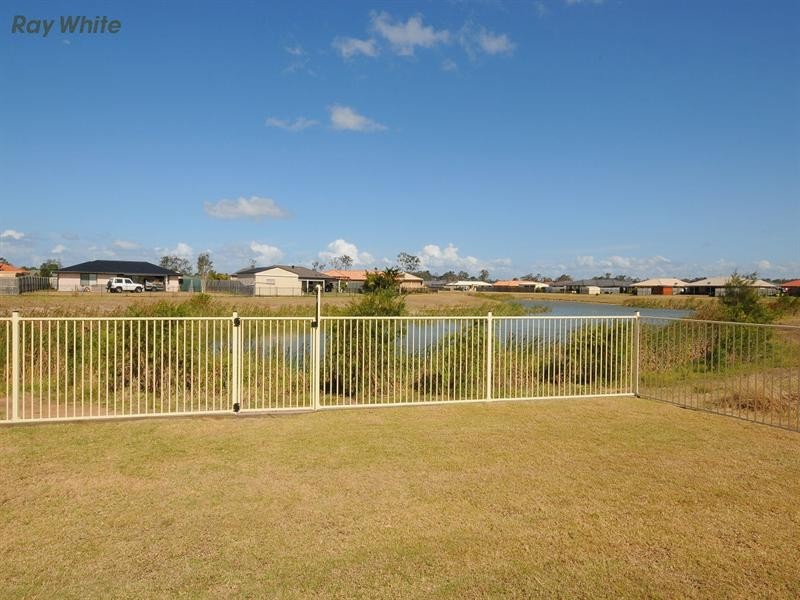 15 Kingston Court, Point Vernon QLD 4655