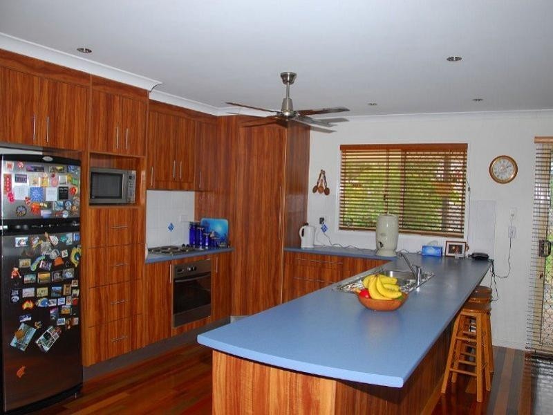 8 Anderson Avenue, Urraween QLD 4655