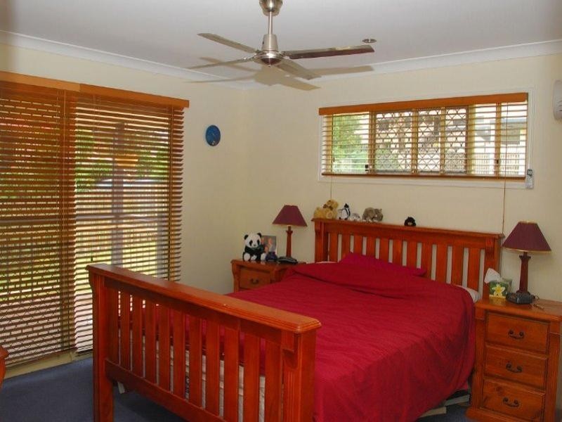 8 Anderson Avenue, Urraween QLD 4655