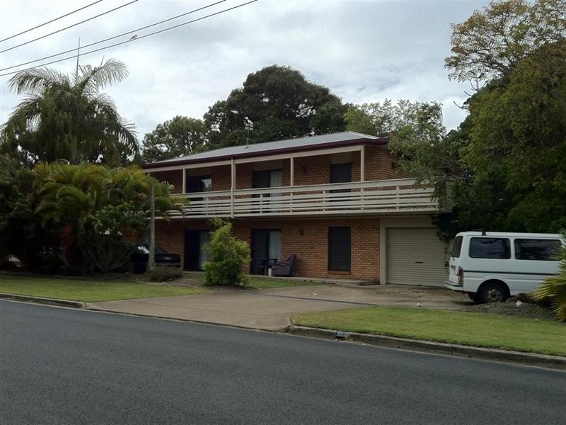 449 Charlton Esplanade, Torquay QLD 4655