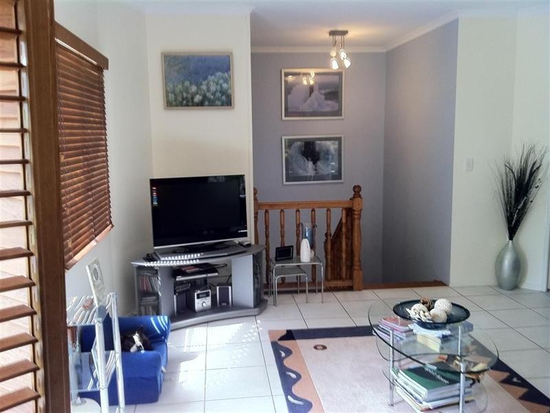 1/457 Charlton Esplanade, Torquay QLD 4655