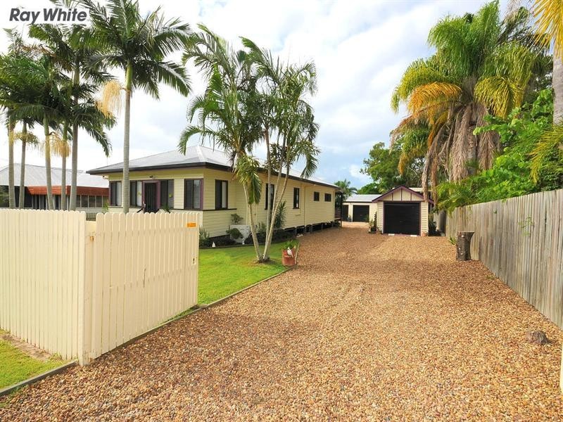 73 Dayman Street, Urangan QLD 4655