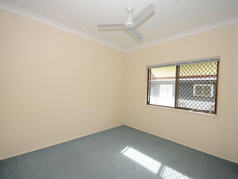 73 Dayman Street, Urangan QLD 4655