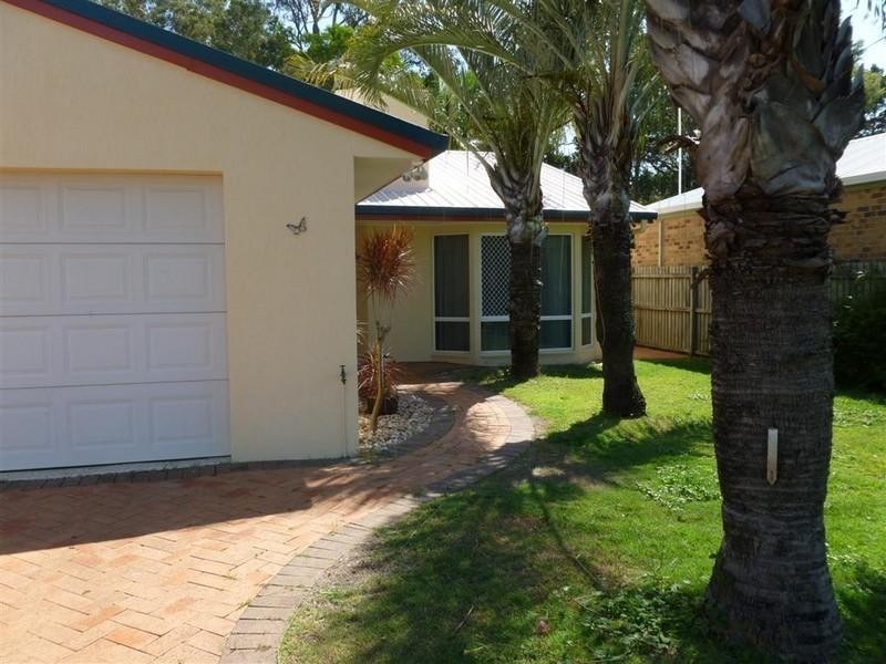 120 KINGFISHER Parade, Toogoom QLD 4655