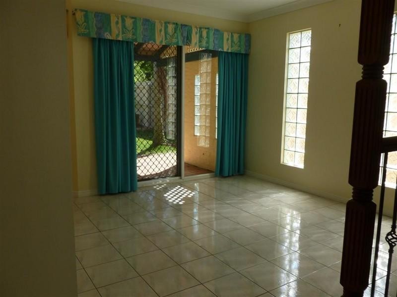 120 KINGFISHER Parade, Toogoom QLD 4655