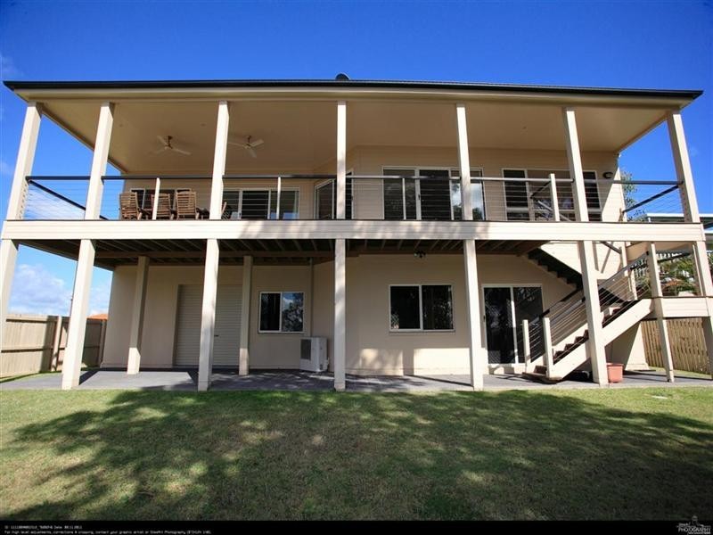 20 Foreshore Drive, Urangan QLD 4655